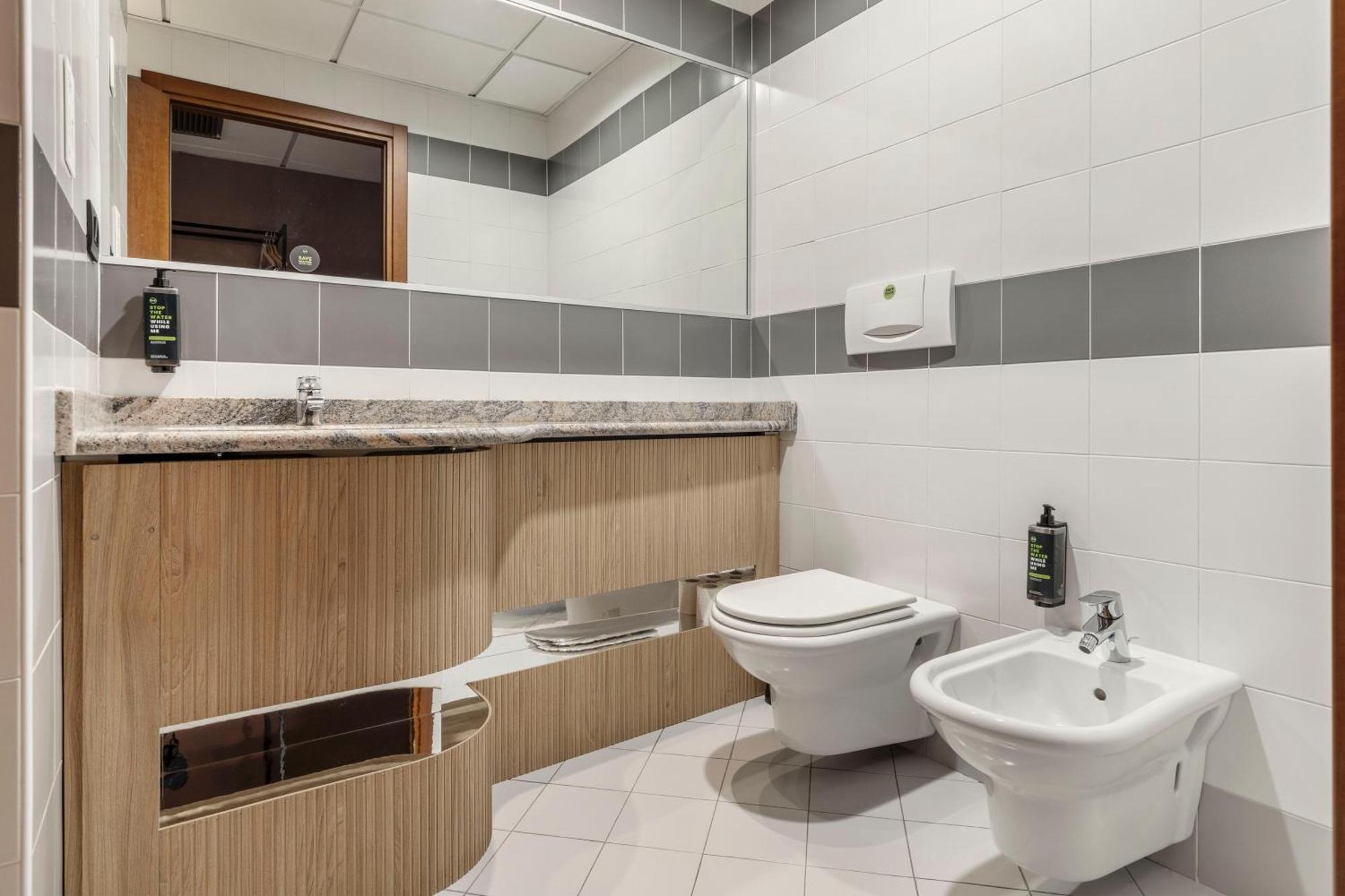 B&B Hotel Cuneo Cristal Экстерьер фото
