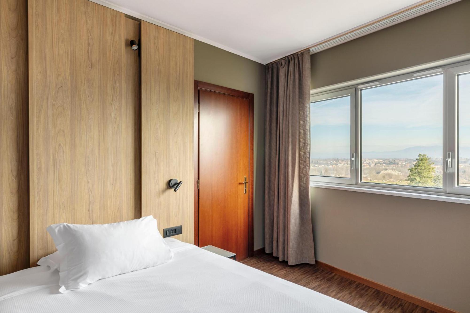 B&B Hotel Cuneo Cristal Экстерьер фото