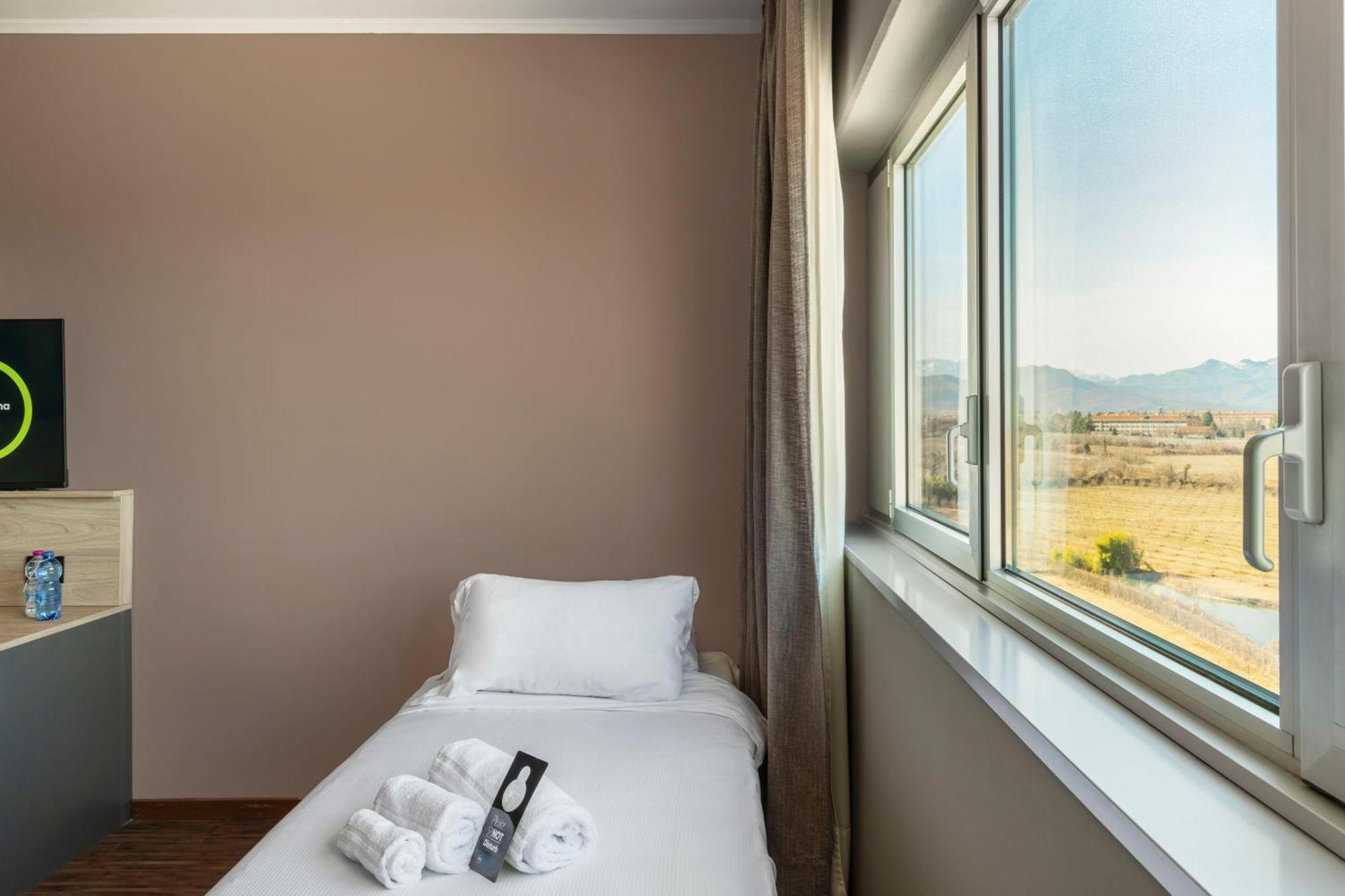 B&B Hotel Cuneo Cristal Экстерьер фото