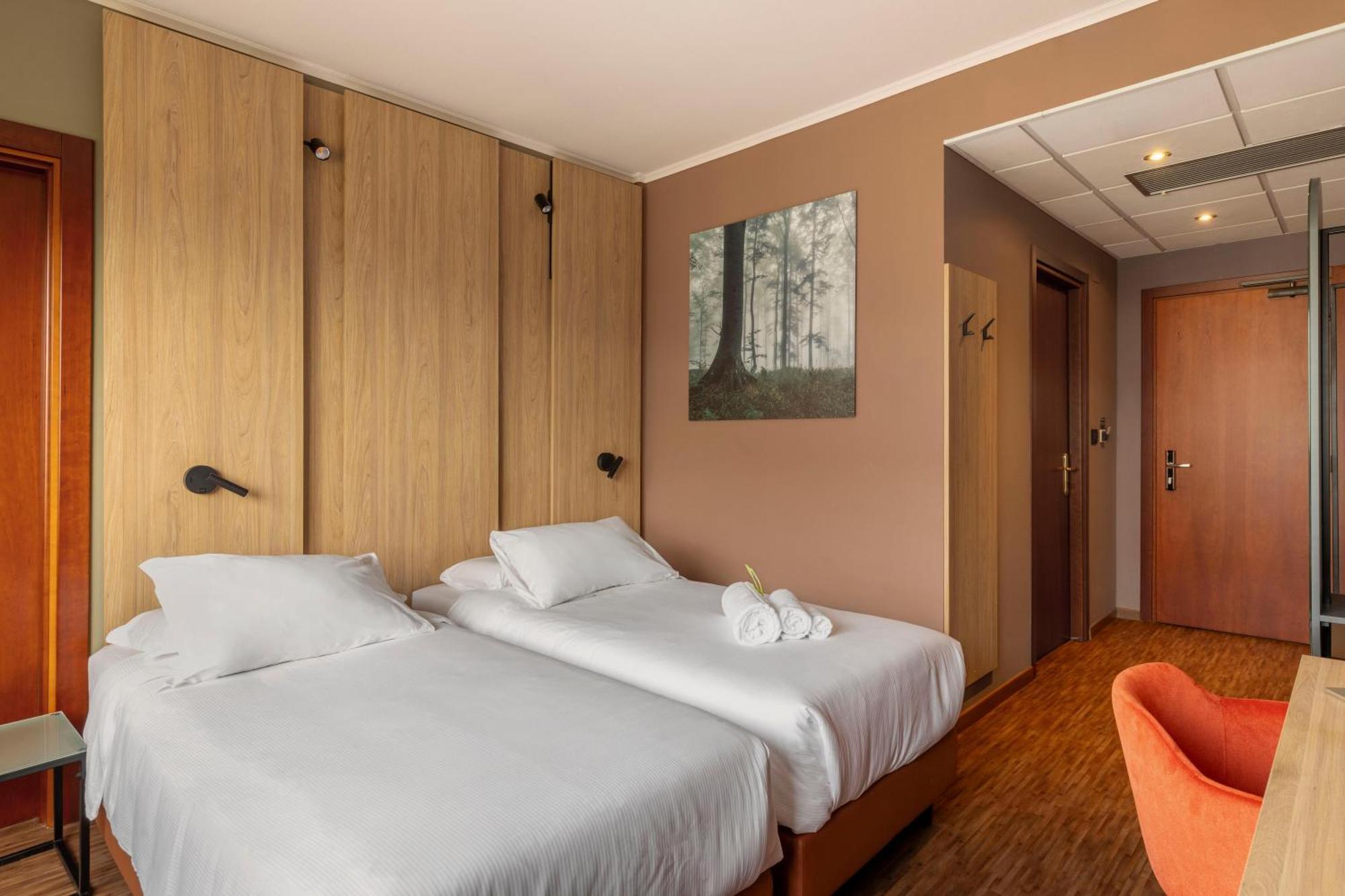 B&B Hotel Cuneo Cristal Экстерьер фото