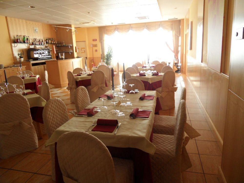 B&B Hotel Cuneo Cristal Экстерьер фото